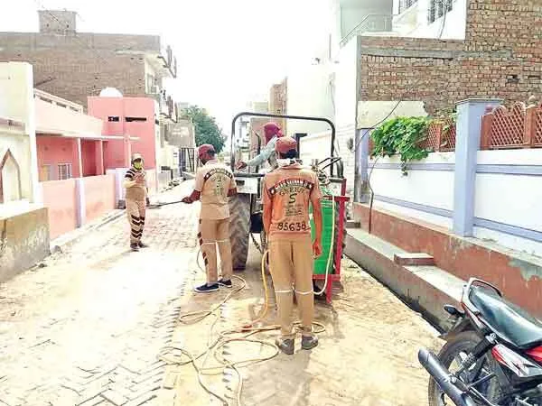 शाह सतनाम जी ग्रीन एस वेल्फेयर फोर्स विंग सेवादारों ने किया सेनेटाइज