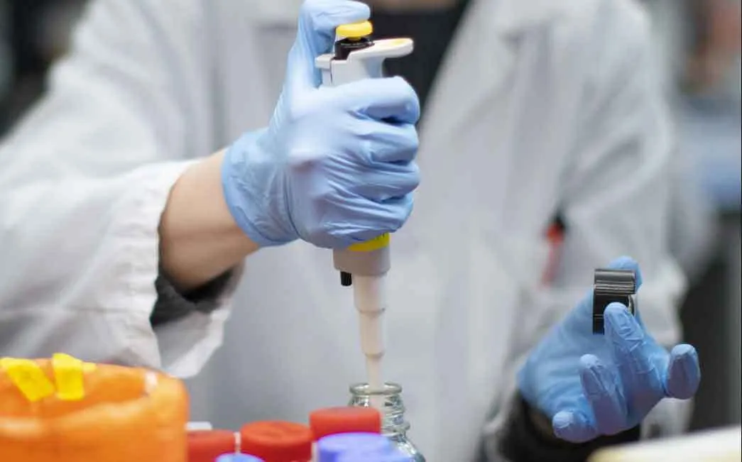 डब्ल्यूएचओ ने लोपिनावीर/ रिटोनावीर दवाओं के सॉलिडरिटी ट्रायल पर लगायी रोक
