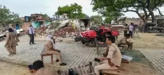 मर गया विकास मगर खौफ अभी जिंदा