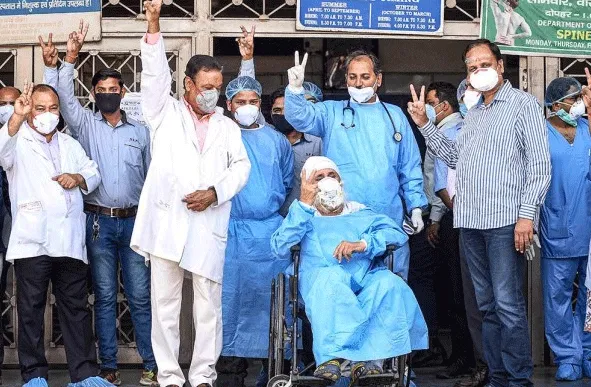 देश में एक दिन में रिकॉर्ड 51,255 लोग कोरोनामुक्त