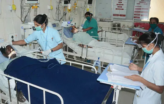 देश में पहली बार सक्रिय मामलों में आयी गिरावट