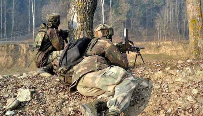 श्रीनगर में आतंकवादी हमला, दो पुलिसकर्मी शहीद, एक घायल