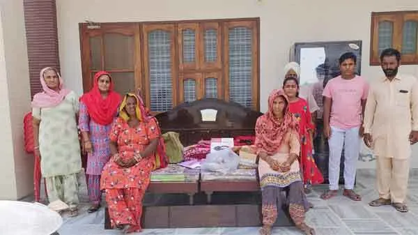 साध-संगत ने जरूरतमंद कन्या की शादी में दिया जरूरत का सामान