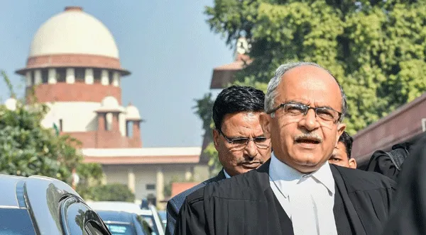 प्रशांत भूषण पर उच्चतम न्यायालय की अवमानना मामले पर एक रूपये जुर्माना, जुर्माना नहीं भरने पर वकालत पर तीन साल की रोक
