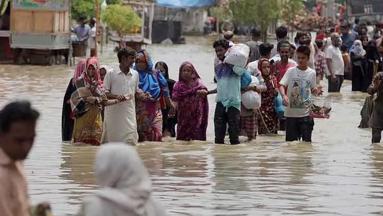 कराची में मूसलाधार बारिश से चार लोगों की मौत, कई घायल