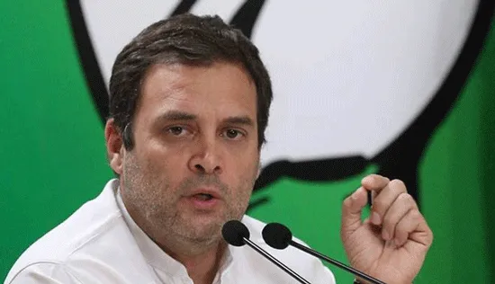 हाथरस दुराचार केस में राजनीति शुरू, राहुल गांधी ने कहा इस्तीफा दें योगी