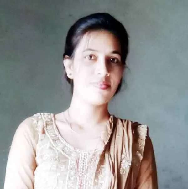जोड़किया गांव की पहली सब इंस्पेक्टर बनी मैना बोधि