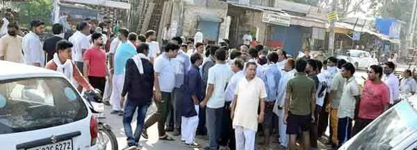 व्यापारियों ने पुलिस को दिया 24 घंटे का अल्टीमेटम