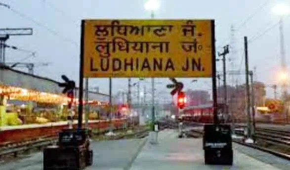 तीसरे दिन रेलवे का परिचालन रहा ठप, पसरा सन्नाटा