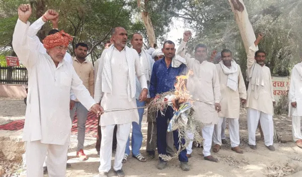 पीएम का पुतला दहन करने आ रहा भाकियू जिला प्रधान गिरफ्तार