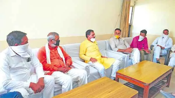 गाय के गोबर से बने दीयों से जगमग होगी दीपावली: बाघला