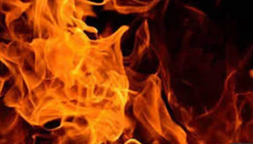 कटिहार : आग में झुलसकर एक ही परिवार के चार लोगों की मौत