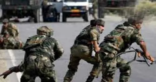 पुलवामा में आतंकवादी हमला, दो जवान शहीद