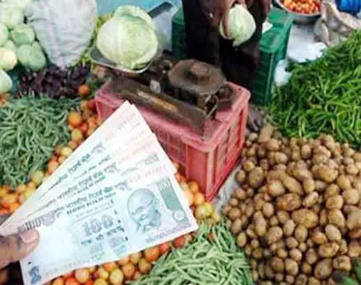 आलू 40 से 50 व प्याज 70 रुपये बिक रहा