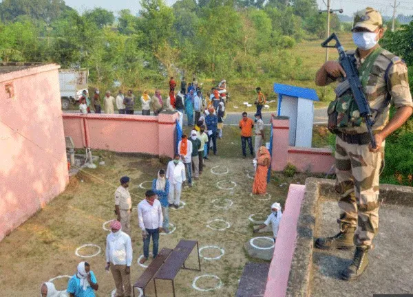 नगर निगम चुनाव के दूसरे चरण में 59.96 प्रतिशत मतदान