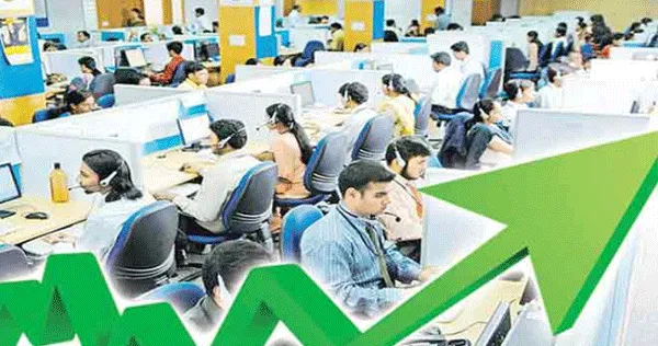 अक्टूबर में सेवा पीएमआई आठ महीने के उच्चतम स्तर पर
