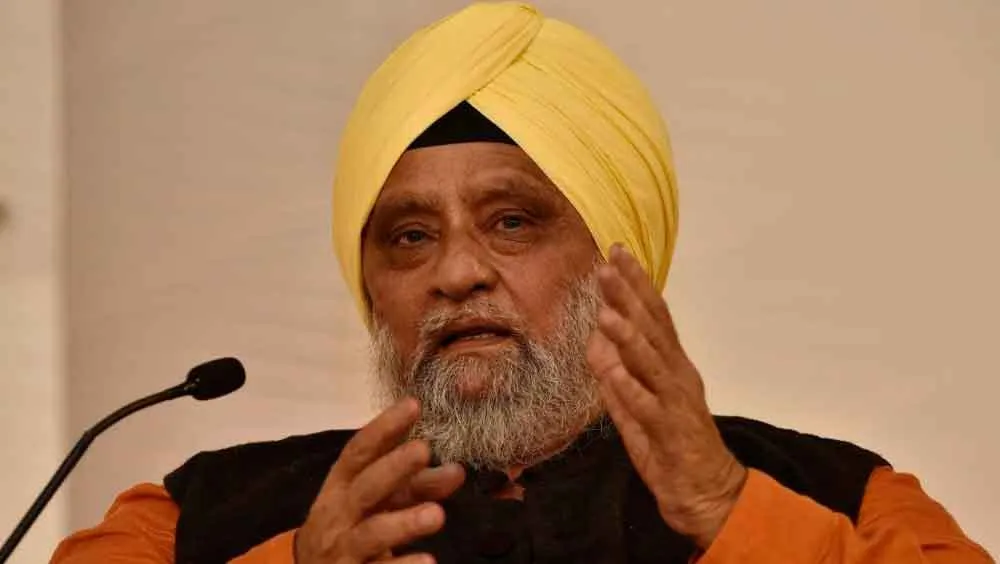 बेदी ने डीडीसीए से दिया इस्तीफा, स्टैंड से अपना नाम हटाने को कहा