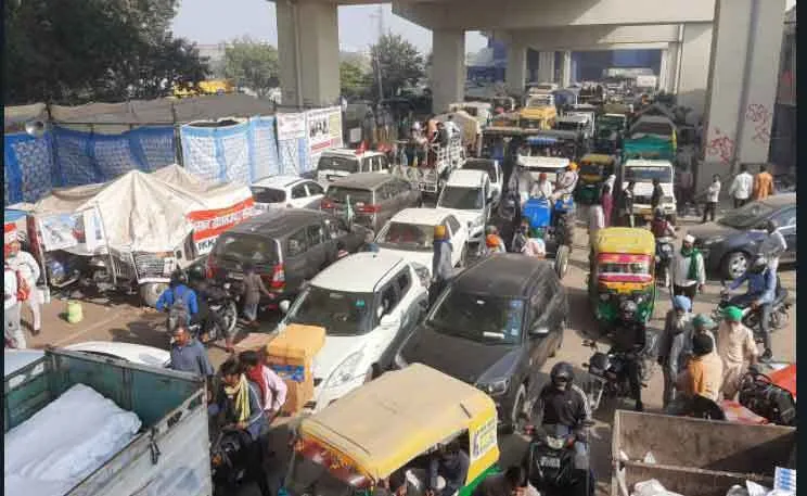 टिकरी बॉर्डर पर दोगुना हुआ किसानों का हुजूम
