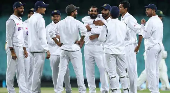 मैक्डरमॉट और विल्डरमथ के शतक, अभ्यास मैच ड्रा