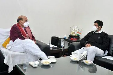 रक्षा मंत्री राजनाथ सिंह से मिले हरियाणा के उपमुख्यमंत्री दुष्यंत चौटाला