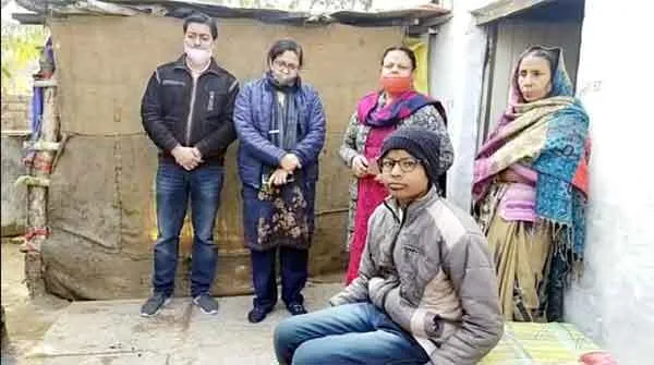 नौवीं कक्षा में अध्ययनरत हनुमान की दोनों किडनियां हो चुकी हैं खराब