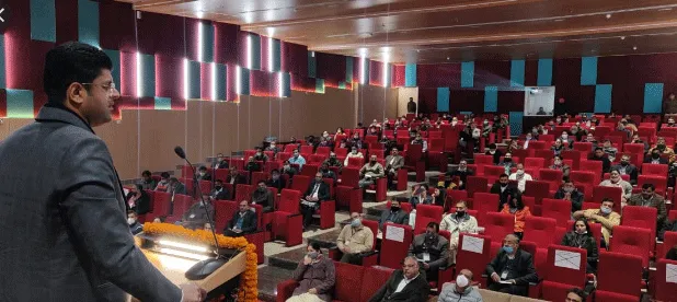 आबकारी एवं कराधान विभाग को एडवांस तकनीक से सुसज्जित करेंगे: दुष्यंत
