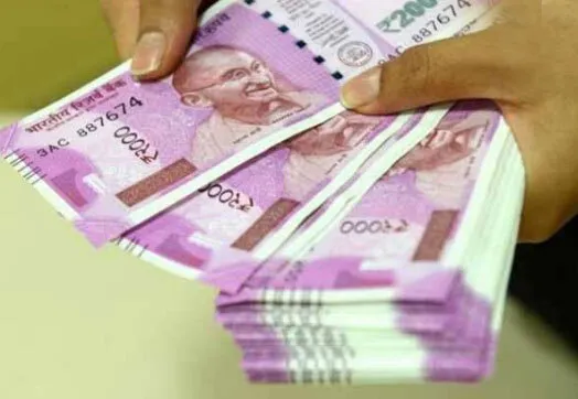 किसान ने लगाया व्यापारियों पर करोड़ों की हेराफेरी का आरोप