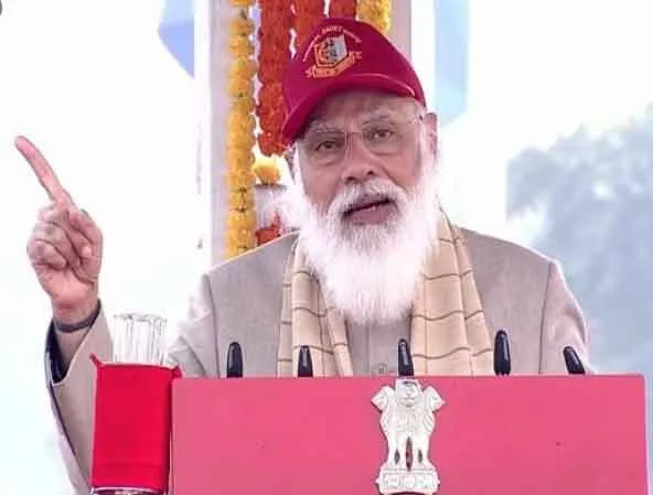 वायरस हो या बार्डर हर चुनौती से निपटने में सक्षम है देश : प्रधानमंत्री