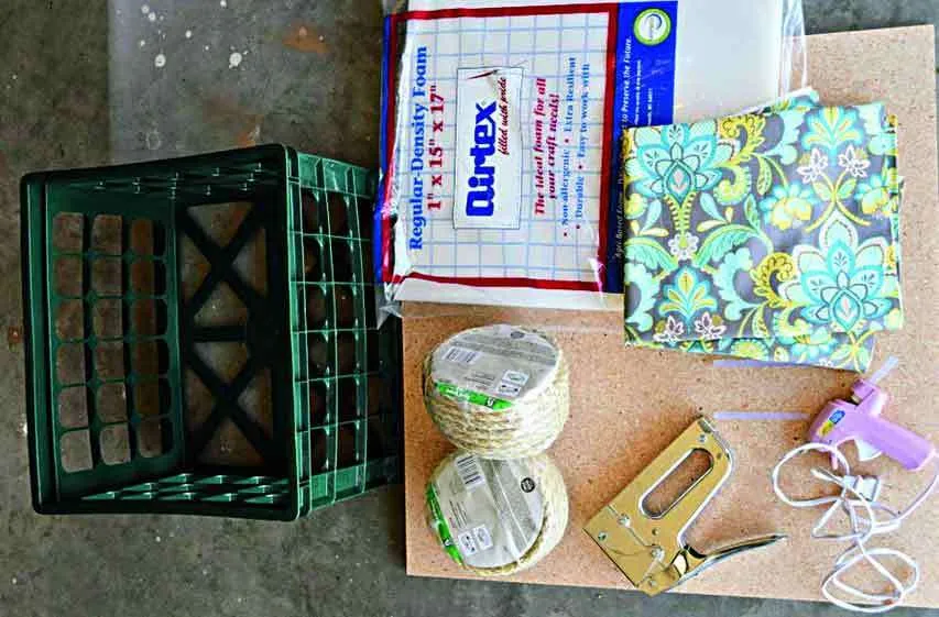 संवारें अपना हुनर, मिल्क क्रेट से बनाएं टेबल