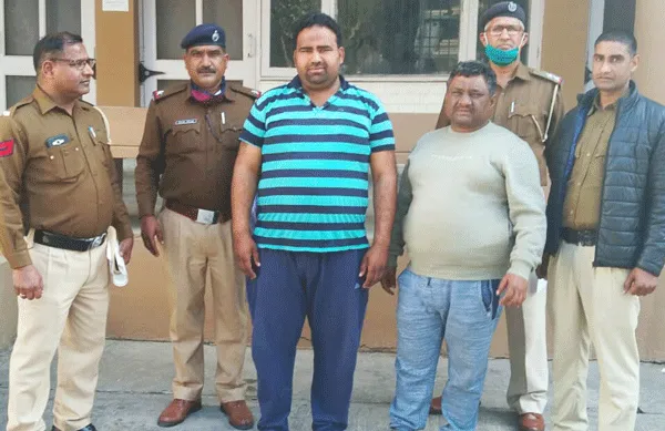 पुरानी रंजिश के चलते पिस्तौल से गोलियां दागकर कातिलाना हमला करने वाले 2 आरोपी गिरफतार