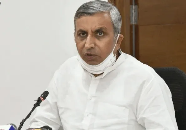 हमारे युवाओं के लिए खुलेंगे पूरी दुनिया के बैरियर: कृषि मंत्री