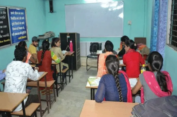 सुपर-100: करनाल केन्द्र पर जल्द शुरू होगी कक्षाएं