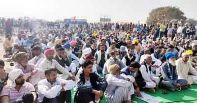 किसान व सरकार समस्या के हल पर पहुंचे