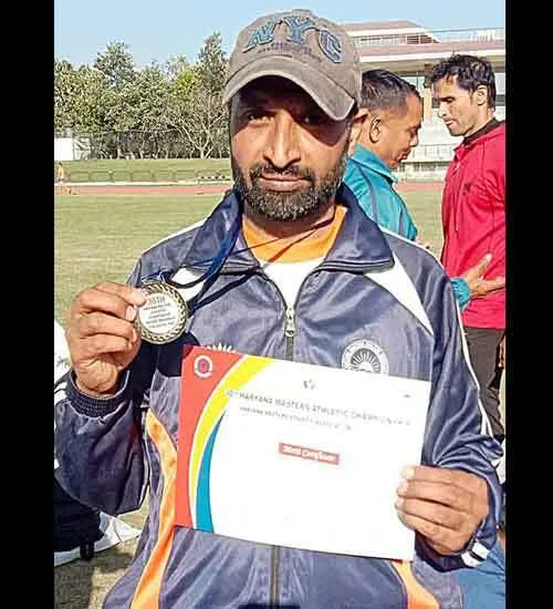 30वीं हरियाणा मास्टर्स एथलेटिक्स चैम्पियनशिप: गुरजीत इन्सां ने जीते 3 सिलवर पदक