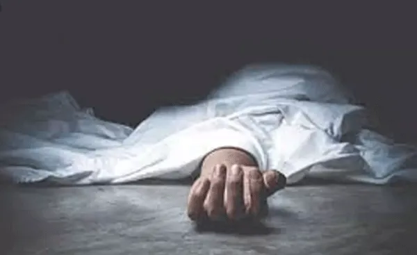 तीन बच्चों के पिता ने ट्रेन से कटकर दी जान
