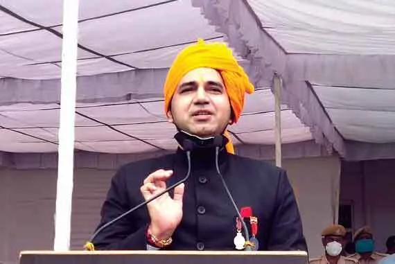 सच कहूँ स्पैशल : गर्मी की तपिश नहीं सहेंगे प्रदेश के 11 हजार सरकारी स्कूलों के बच्चे