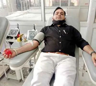 Blood Donation: अस्पताल में दाखिल मरीज के लिए सुखनूर इन्सां ने किया खूनदान