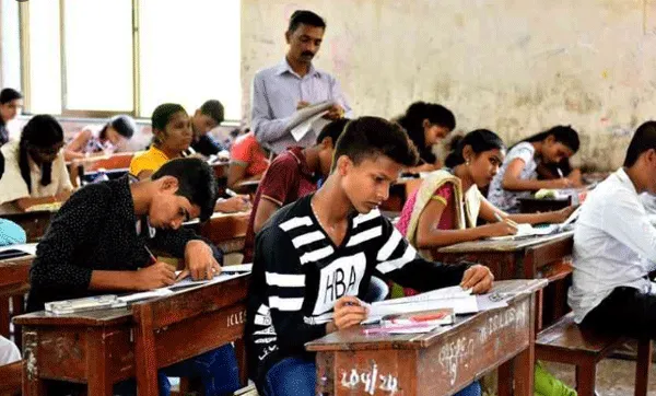 नकलचियों को अब तीन साल तक परीक्षा से रहना होगा बाहर