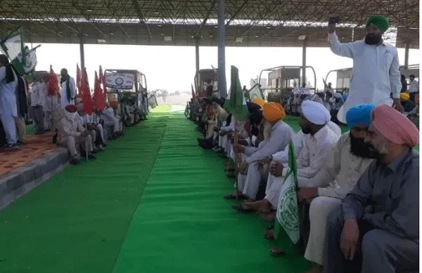 किसान आंदोलन : किसानों ने जाम किया केएमपी एक्सप्रेस वे