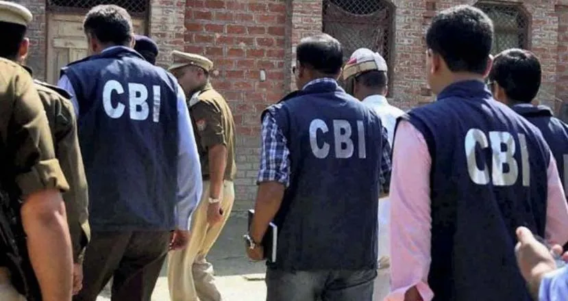 सीबीआई ने इफको, आईपीएल के अधिकारियों के ठिकानों पर मारे छापे