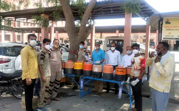 फिर बने मिसाल, अस्पताल में पानी पिलाने की सेवा शुरू