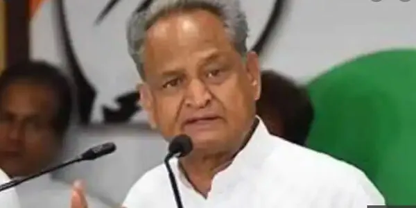 जयपुर में संक्रमण की रोकथाम के लिए बनाएं विशेष रणनीति: गहलोत