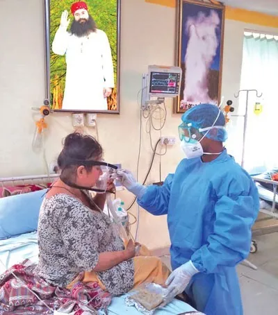अनमोल जिंदगियां बचा रही नर्सों को सलाम