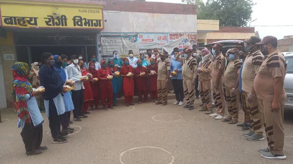 डेरा अनुयायी बोले, सहयोग के लिए हर कदम पर तैयार