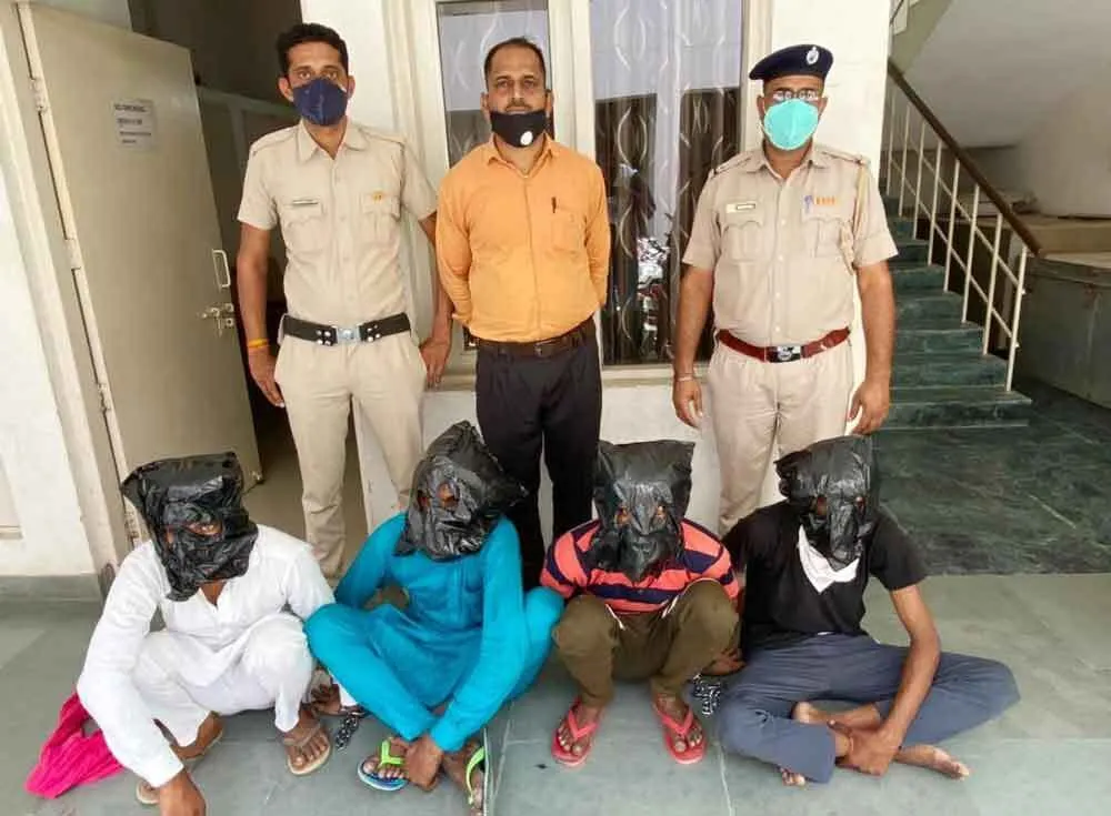 बकरी चोर गिरोह के सदस्य चढ़े पुलिस के हत्थे, कबूली 13 वारदातें