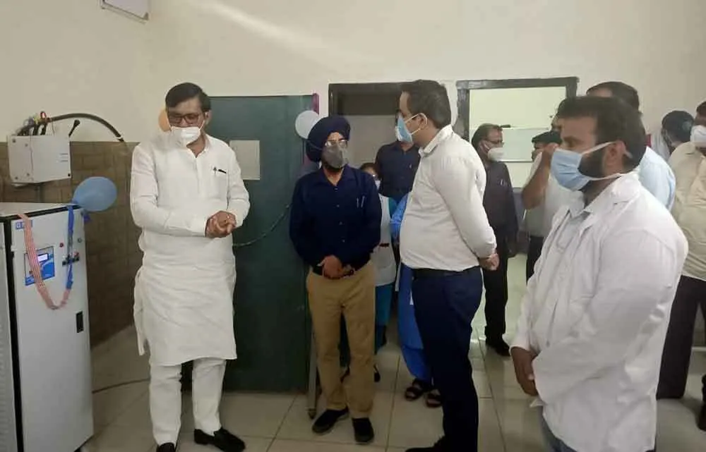 टोहाना में जेजेपी विधायक देवेंद्र बबली का भारी विरोध