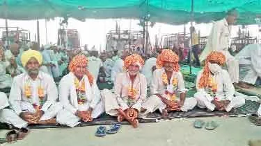 कृषि कानूनों का विरोध : पीछे हटने को तैयार नहीं किसान