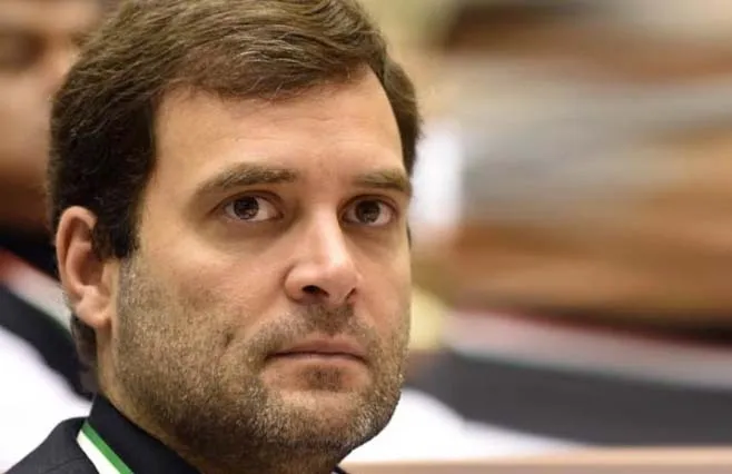 मानहानि मामले में गुजरात की अदालत में पेश हुए राहुल गांधी