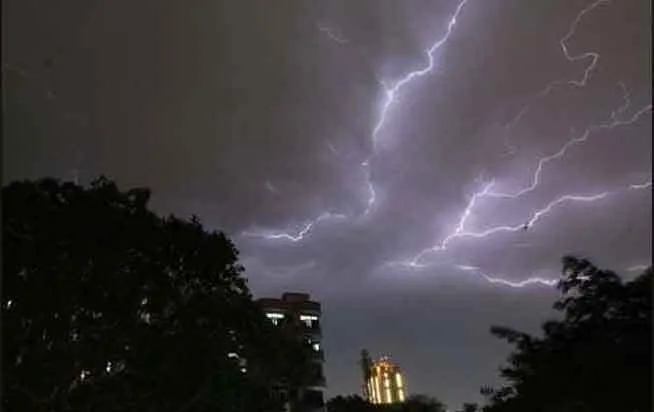 पाकिस्तान में बारिश जनित हादसों में 10 की मौत, तीन घायल