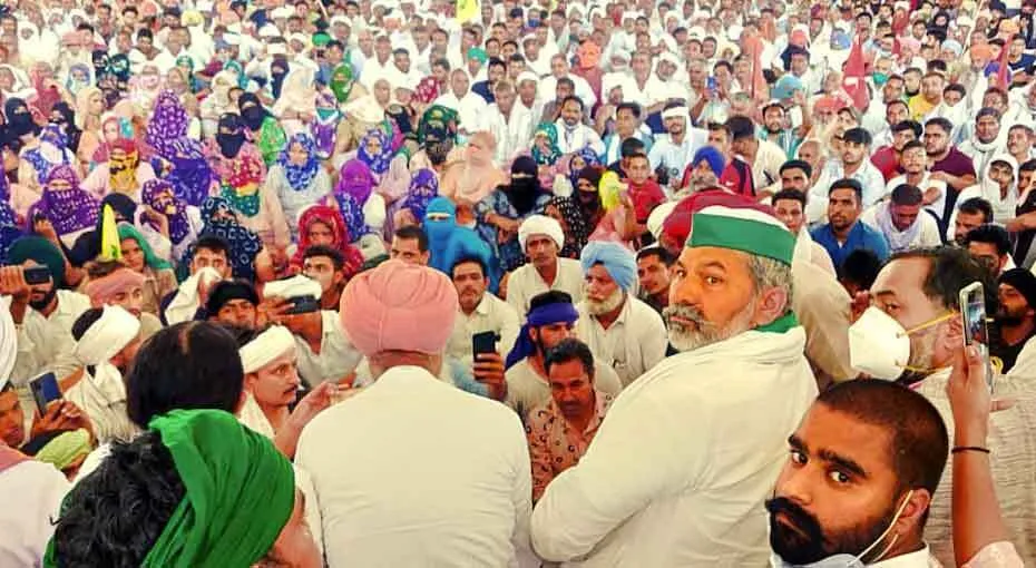 विधायक देवेन्द्र बबली के नरम पड़ने के बावजूद नहीं थम रहा किसानों का गुस्सा